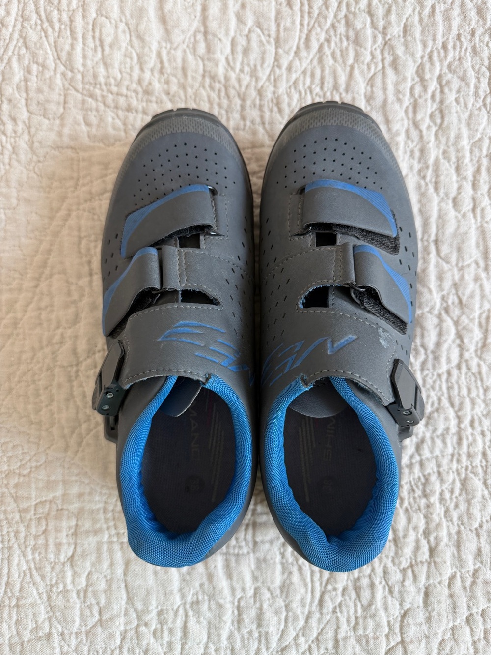 Shimano Women's SH-ME3 6.5 bike shoes